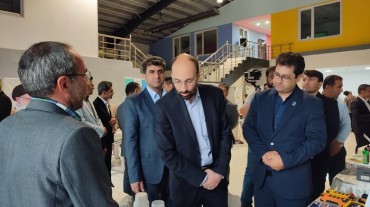 بازدید معاون قوه قضاییه از نمایشگاه محصولات فناوران پارک علم و فناوری استان