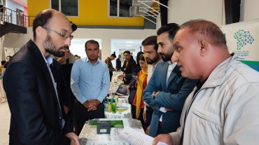 بازدید معاون قوه قضاییه از نمایشگاه محصولات فناوران پارک علم و فناوری استان