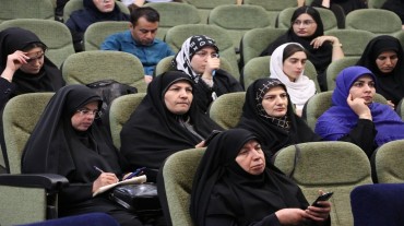 روز دوم آموزش طرح ملی مهارت‌افزایی هوش مصنوعی با محوریت مهندسی پرامپت در یاسوج برگزار شد.