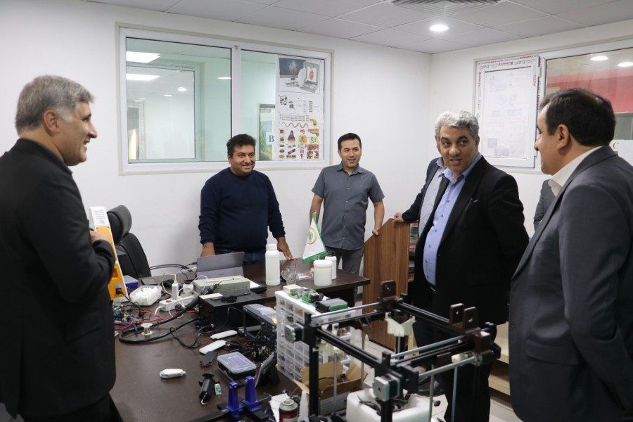 بازدید معاون پارلمانی وزارت علوم از پارک علم و فناوری استان