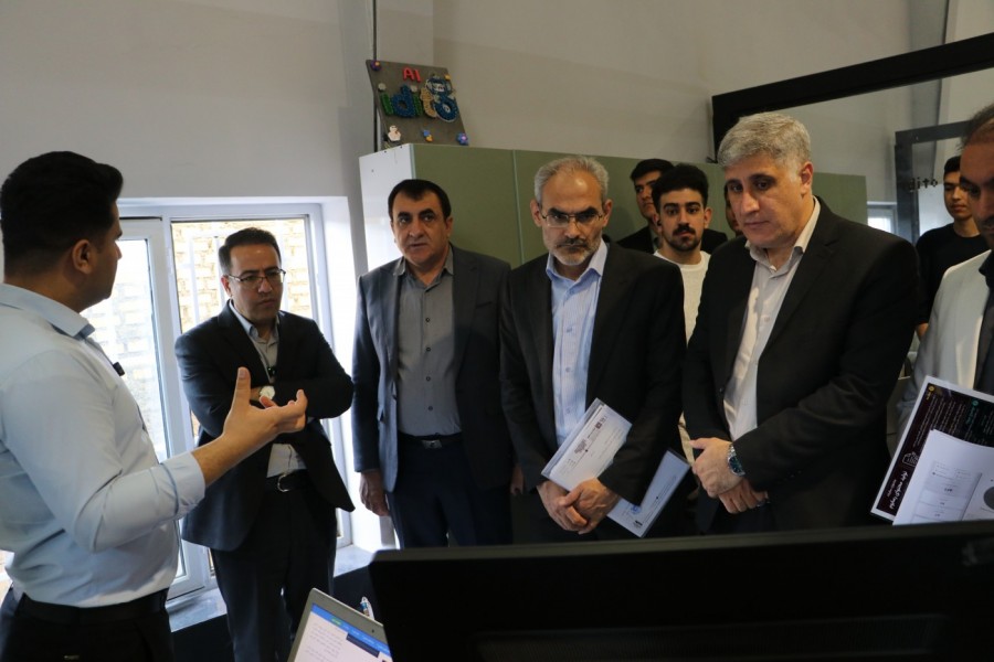 نگاهی به روز دوم سفر معاون فناوری و نوآوری وزارت عتف به استان