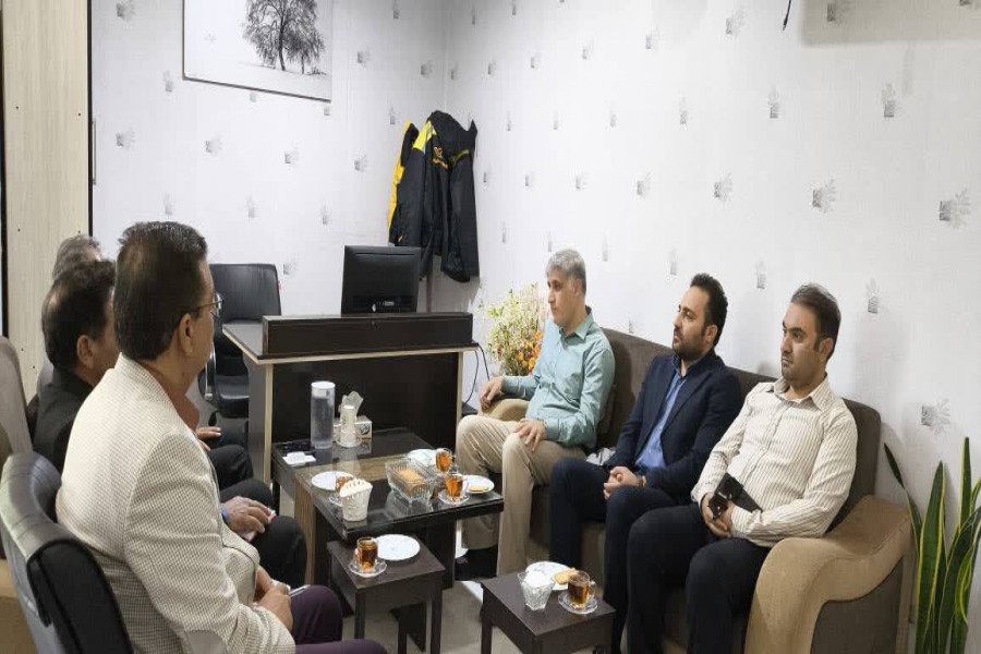 شست همکاری پارک علم و فناوری و اداره کل پست استان برگزار شد.