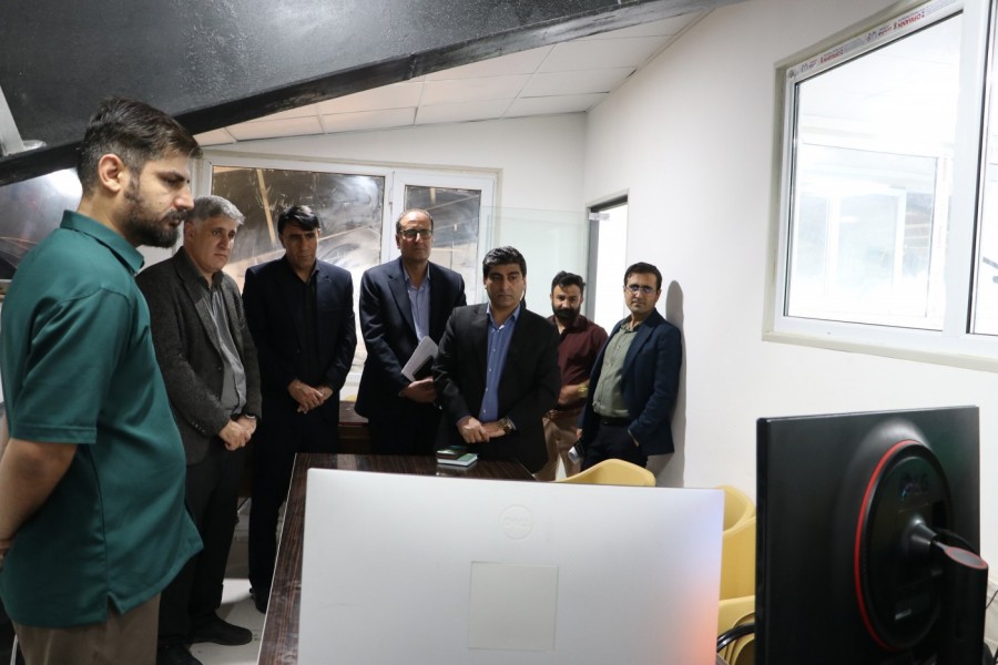 بازدید فرمانداران لنده و مارگون و رئیس دانشگاه پیام نور استان از مرکز رشد جامع یاسوج