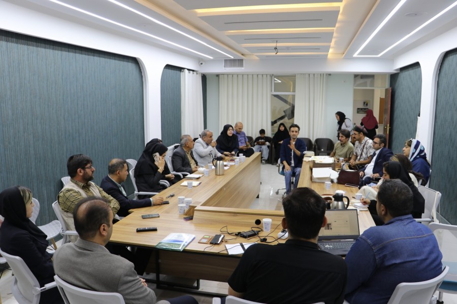 نشست تخصصی ارزیابی محصولات و منتورینگ استارتاپهای صنایع دستی در مرکز رشد جامع یاسوج برگزار شد.