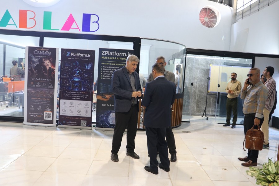 تور فناوری نخبگان در مرکز رشد جامع پارک علم و فناوری کهگیلویه و بویراحمد برگزار شد